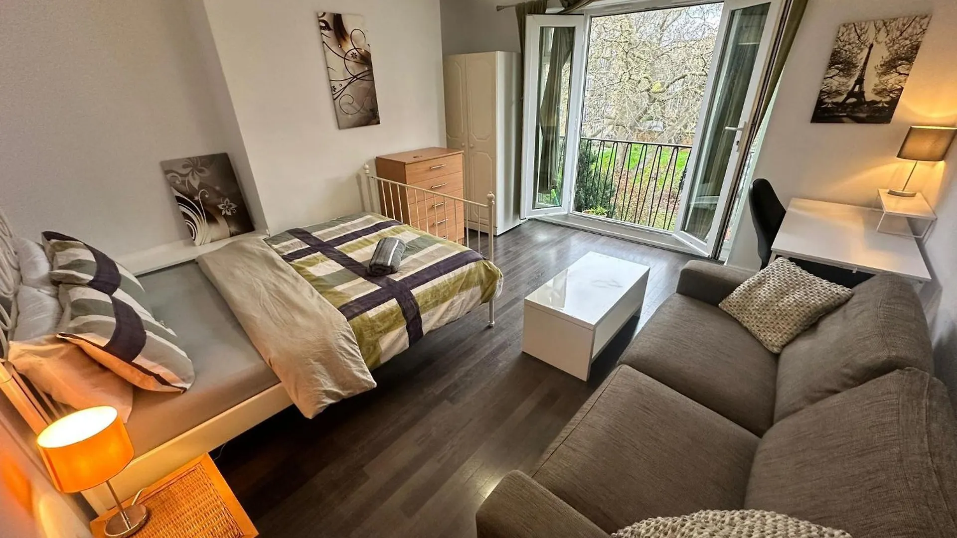 Renovu Exclusive Rooms Londra 0*,  Birleşik Krallık