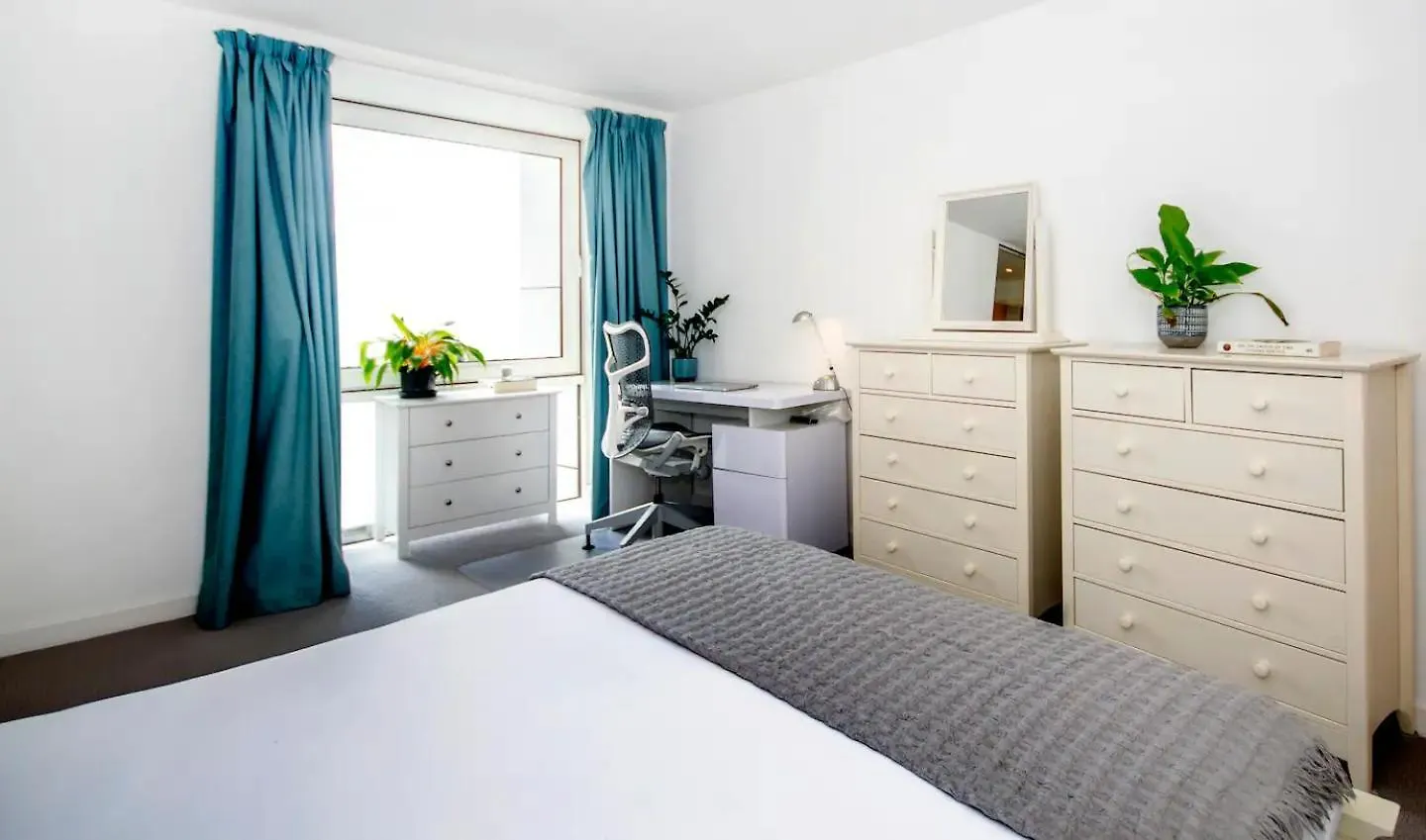 Renovu Exclusive Rooms Londra 0*,