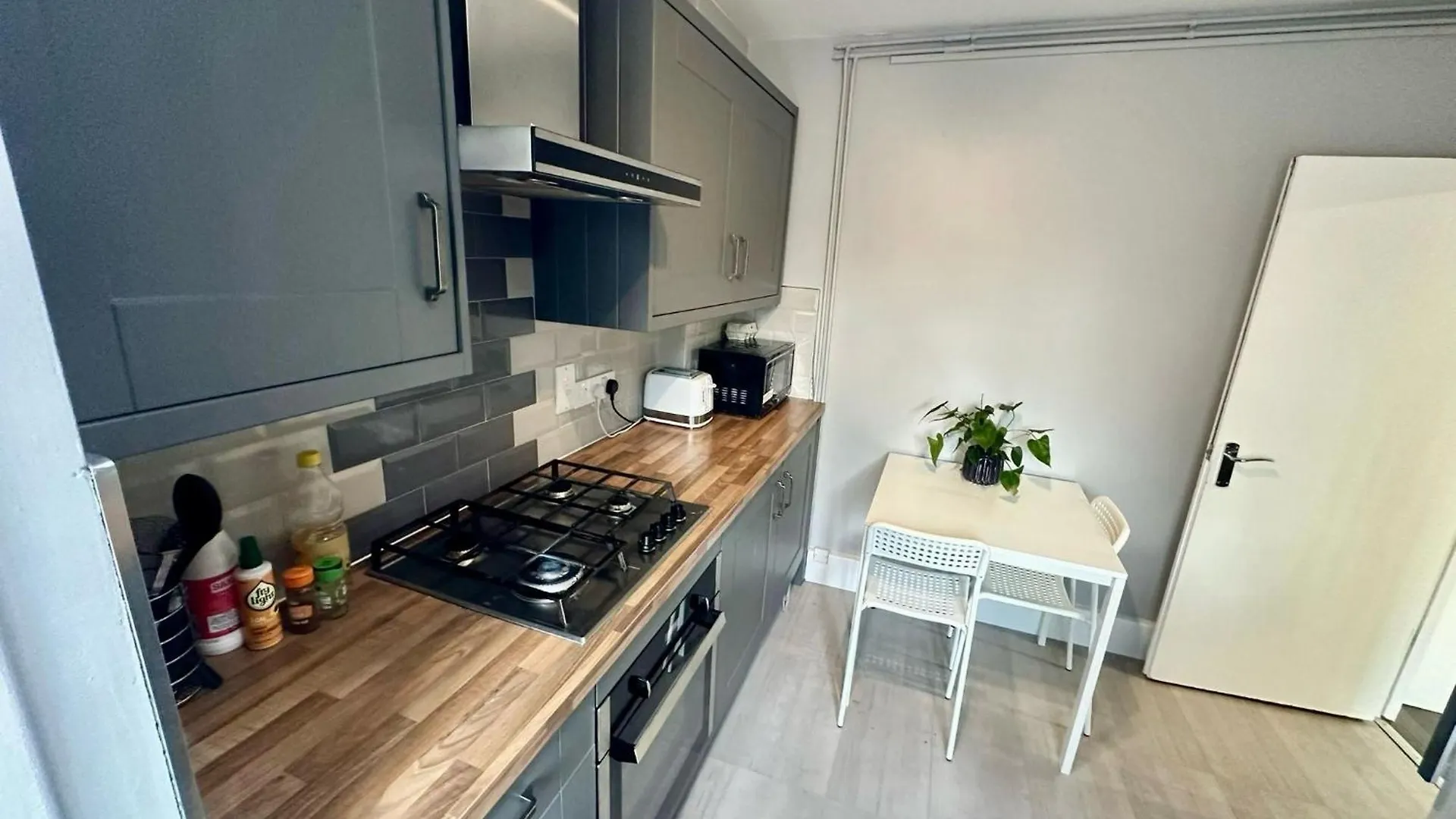 Renovu Exclusive Rooms Londra 0*,  Birleşik Krallık